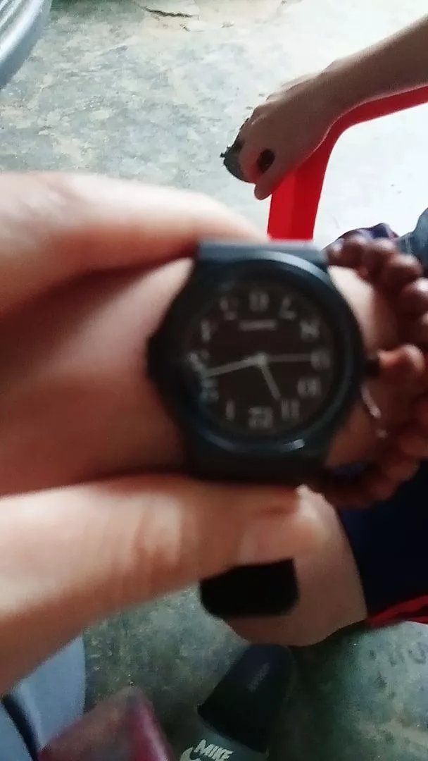 Đồng hồ nữ tắt tiếng thạch anh chống nước, dây nhựa, mặt tròn 37mm