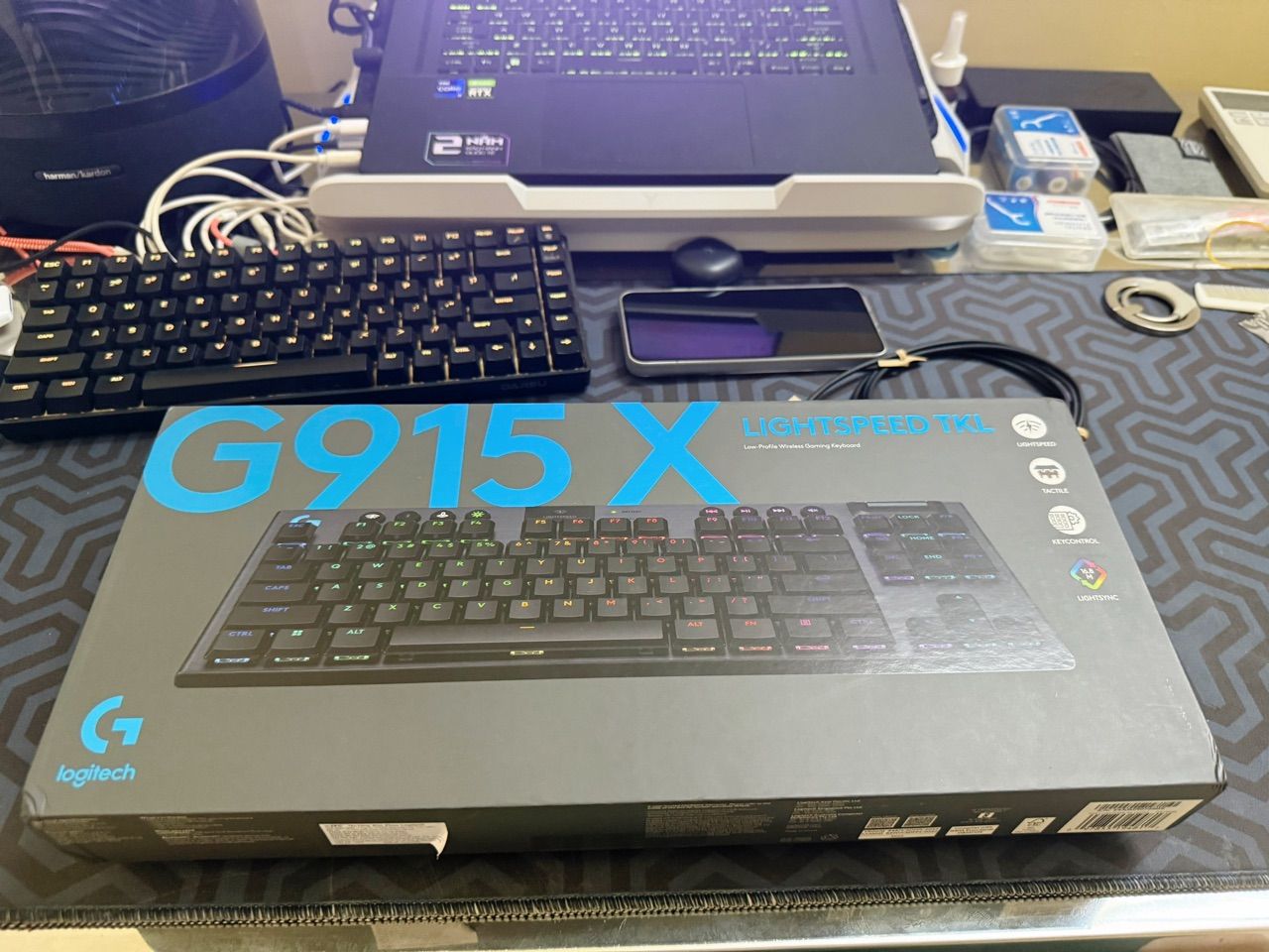 Đèn RGB LIGHTSYNC trên bàn phím
