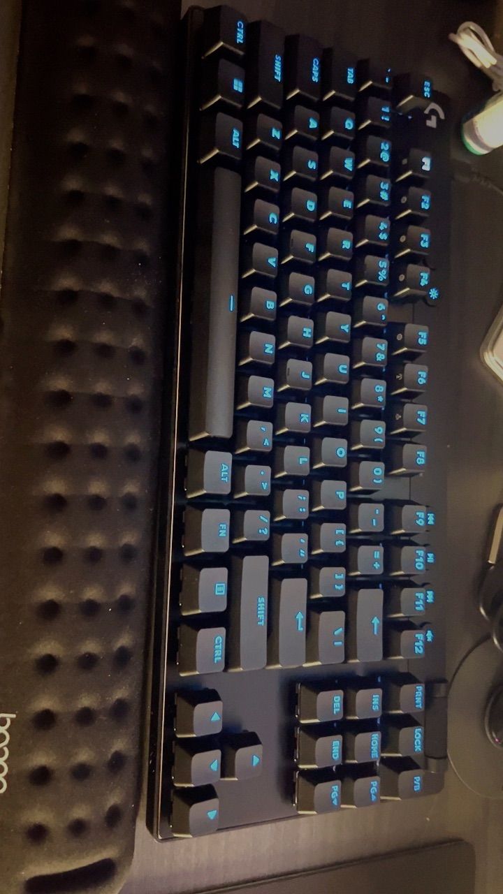 Thiết kế Logitech G PRO X TKL RAPID