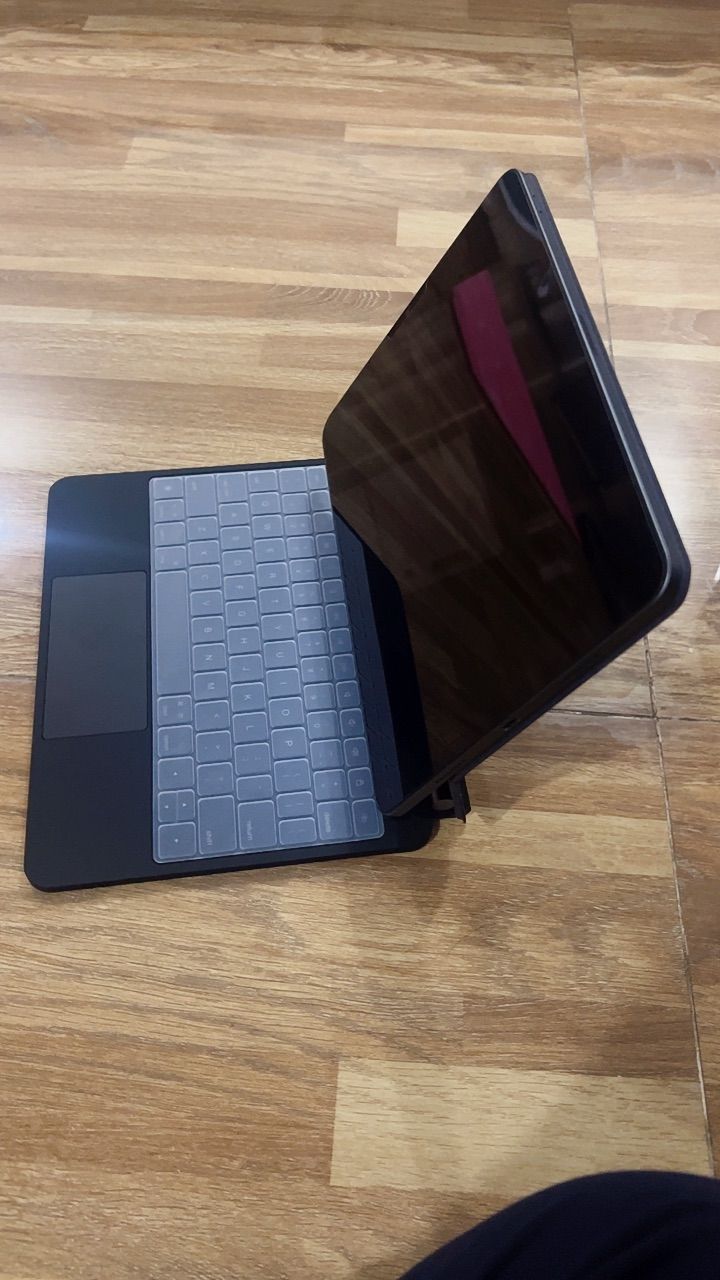 Bàn phím từ tính cho iPad