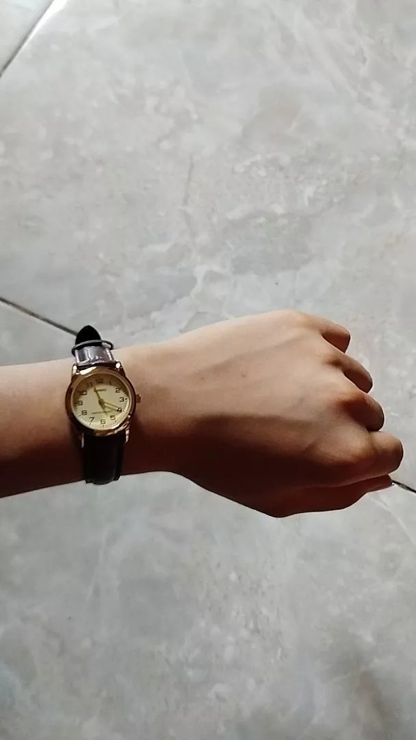 Cận cảnh đồng hồ nữ Casio LTP-V001GL-9BUDF