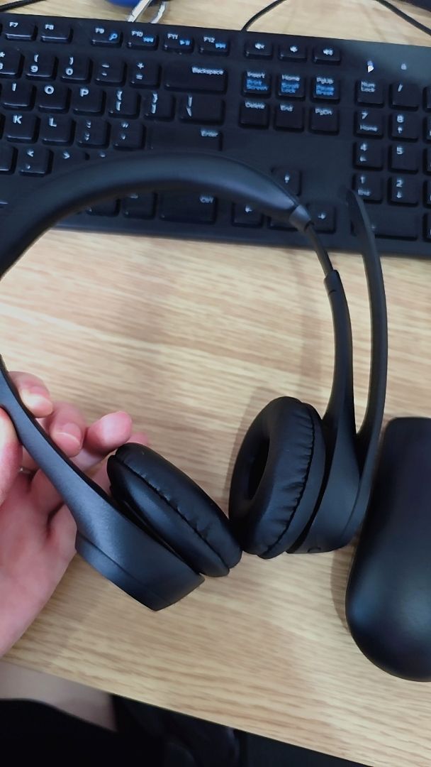 Tai nghe Bluetooth Logitech