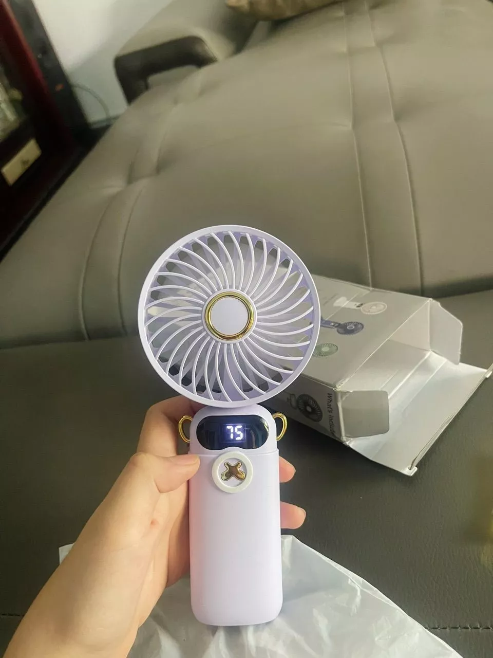 Quạt mini GOOJODOQ mang theo