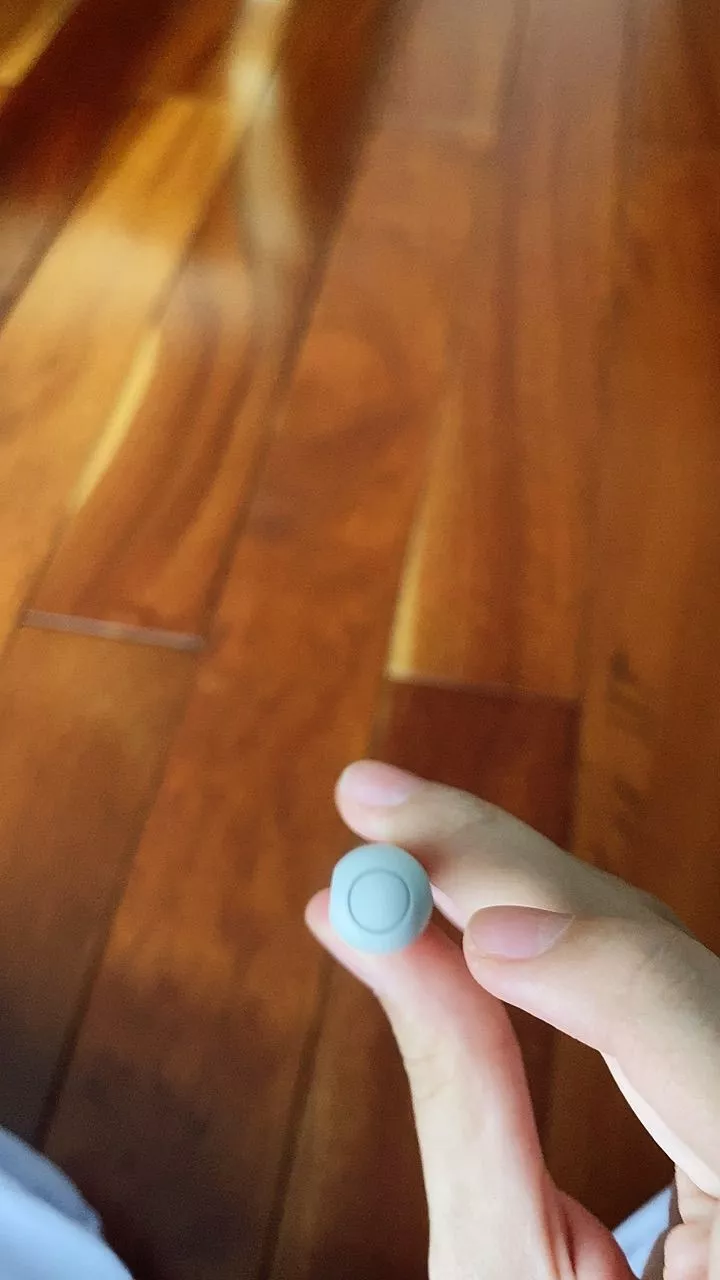 Sạc và đèn báo pin