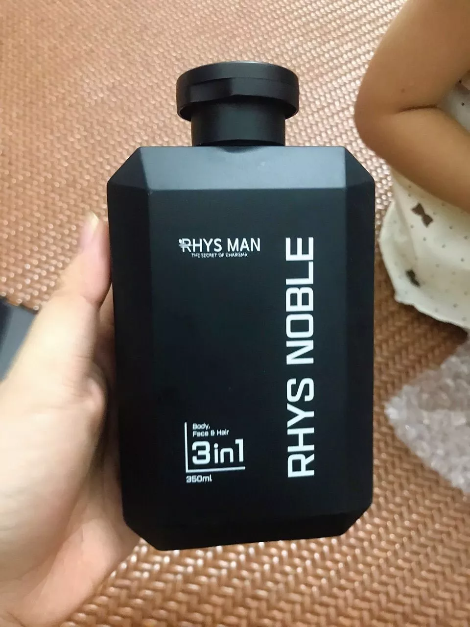 Sữa tắm gội Rhys Man Rhys Noble - hương nước hoa nam tính
