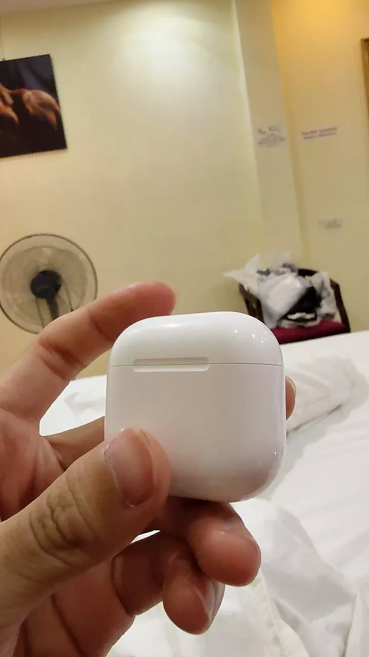 Tai nghe AirPods 4 màu trắng