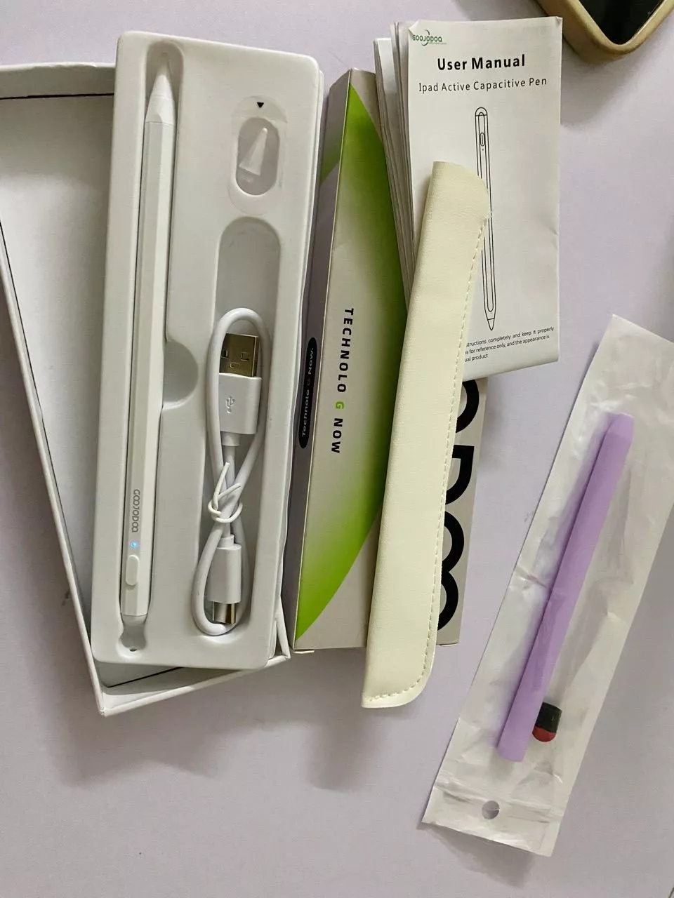 Bút cảm ứng trên thiết bị