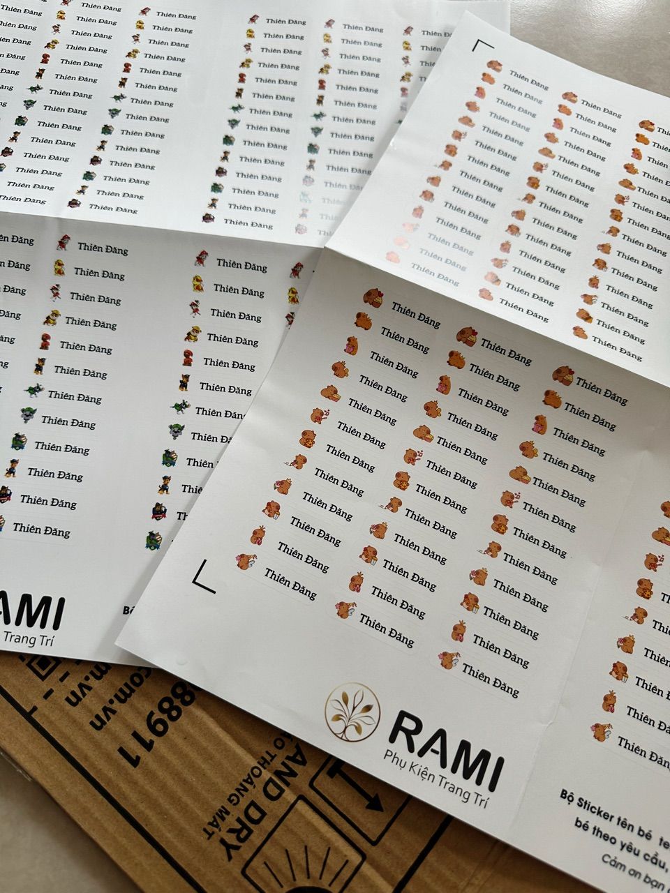 150 Sticker tên Bé, tem dán Chống Nước in tên Bé theo yêu câ - ảnh 1