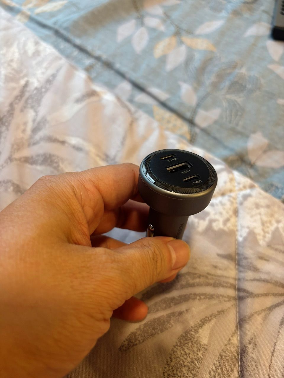 Sạc nhanh xe hơi USB-C