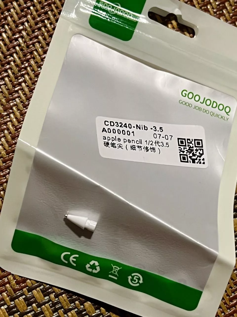 Chi tiết ngòi kim loại