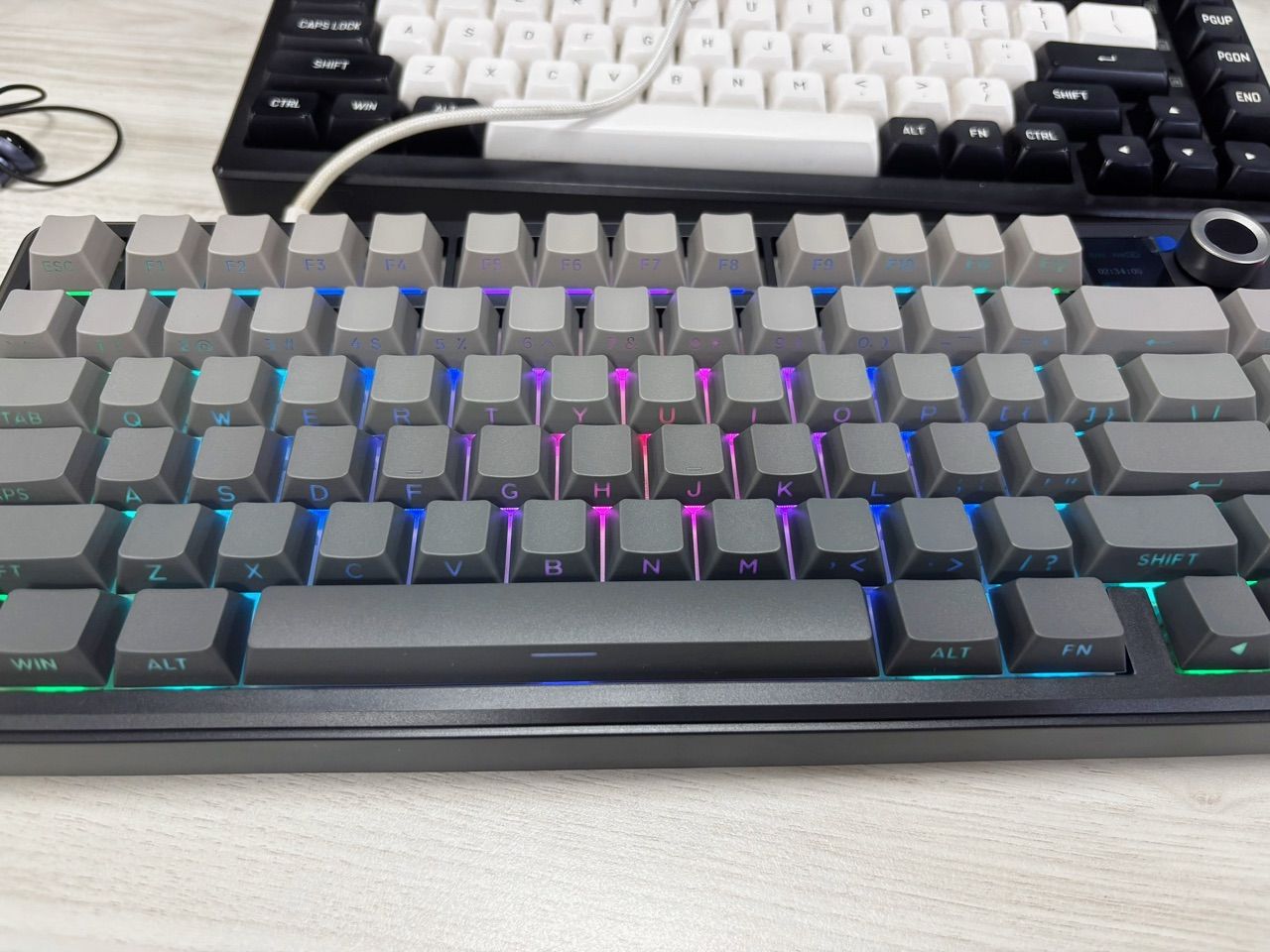 Chi tiết bàn phím AULA F75 MAX