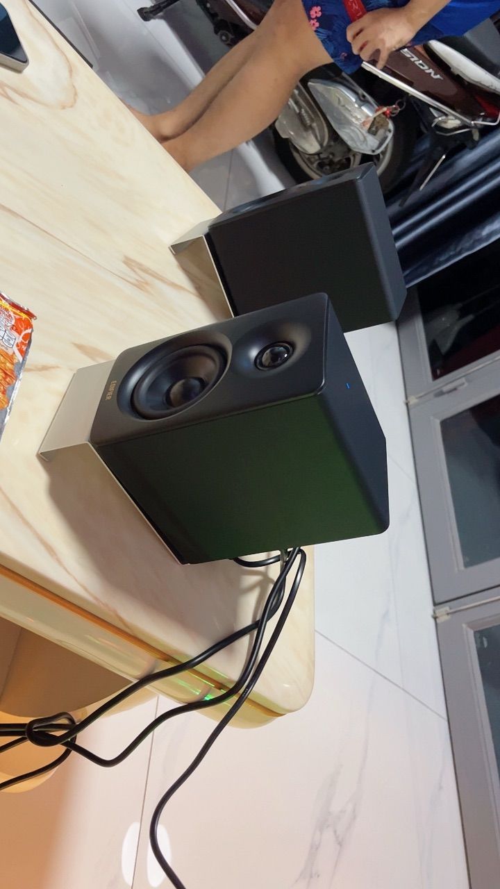 Thiết kế loa EDIFIER M60