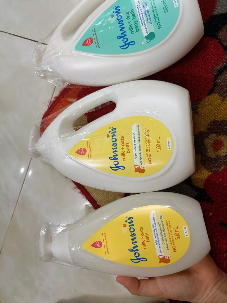 Sữa tắm Johnson's Baby hương sữa gạo