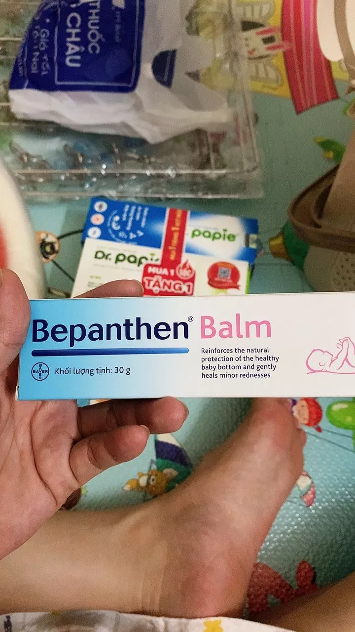 Chi tiết kem hăm Bepanthen