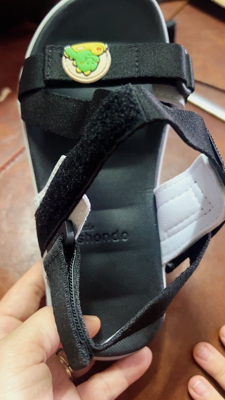 Sandal Little Shondo quai dán cho bé