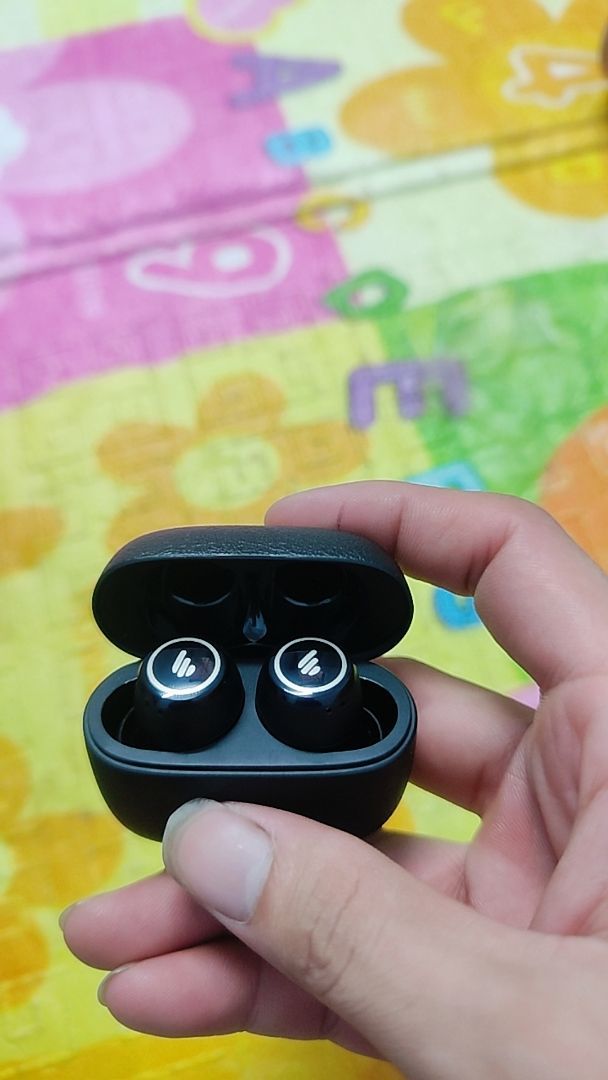 Hộp sạc EDIFIER X3 PRO