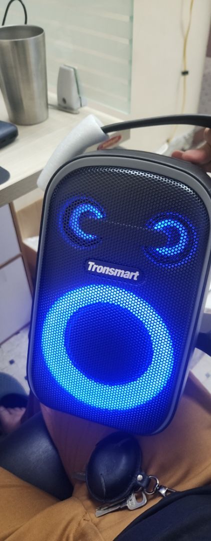 Cổng kết nối trên loa Tronsmart