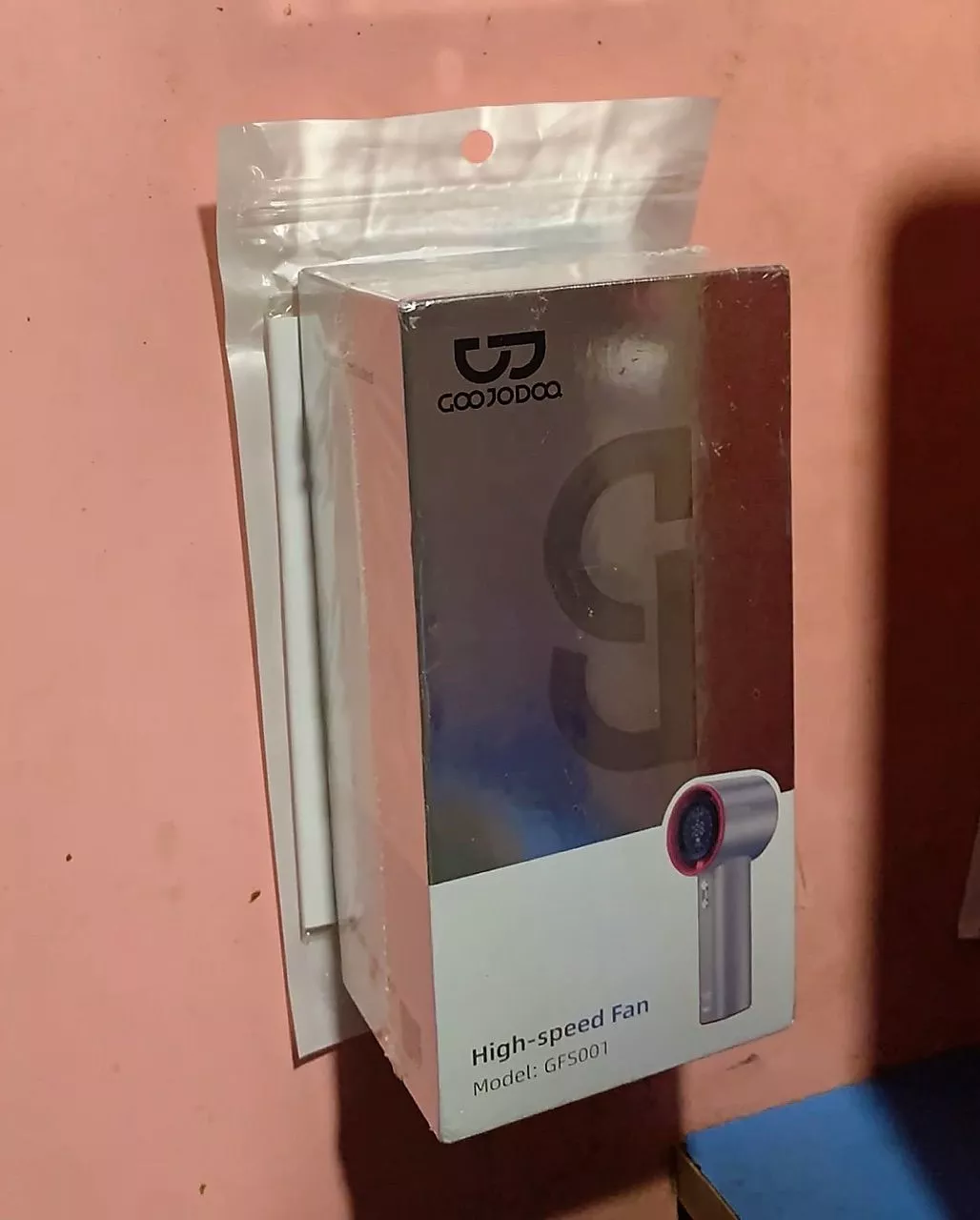 Quạt GOOJODOQ GFS006 có màn hình LED hiển thị pin