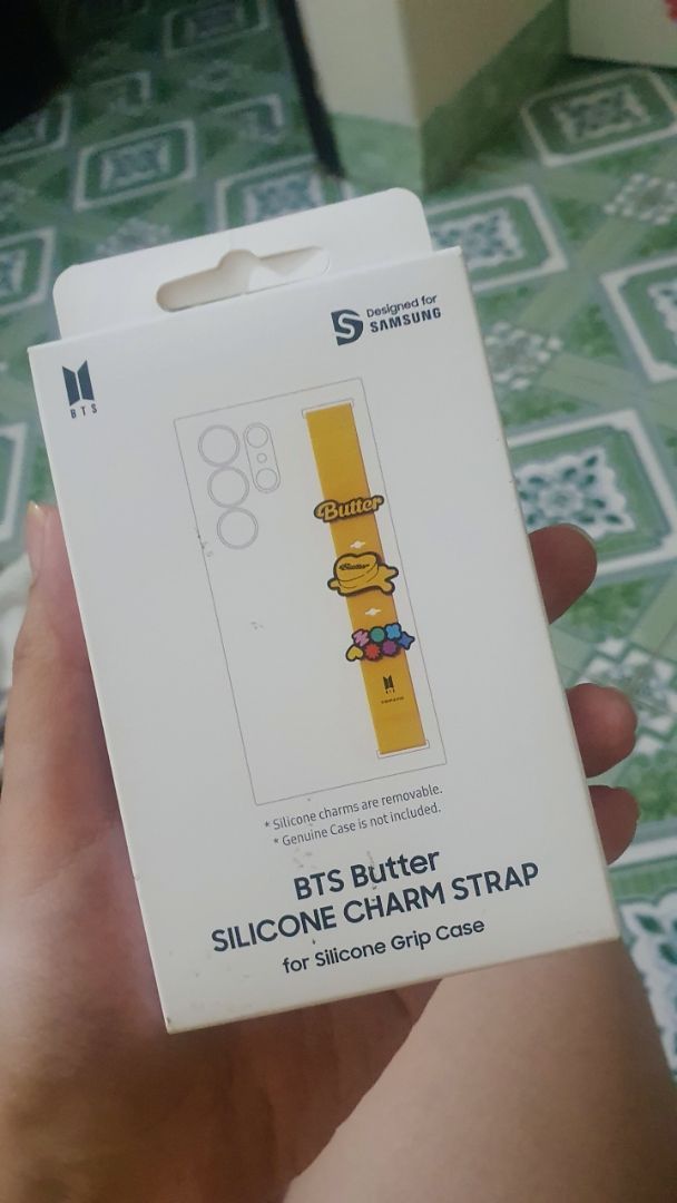 Chi tiết ốp Samsung Galaxy S23 Ultra 5G kèm Butter Charm
