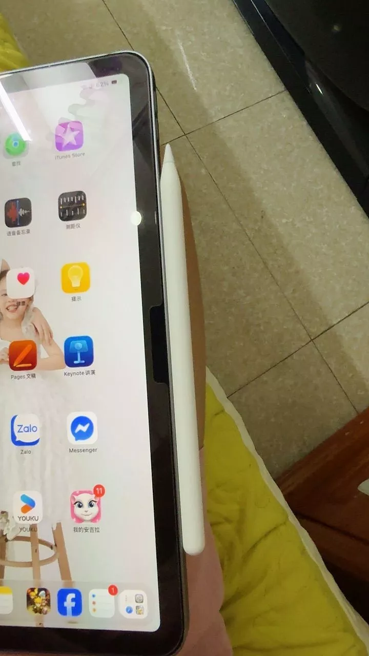 Apple Pencil Pro gắn từ tính vào iPad