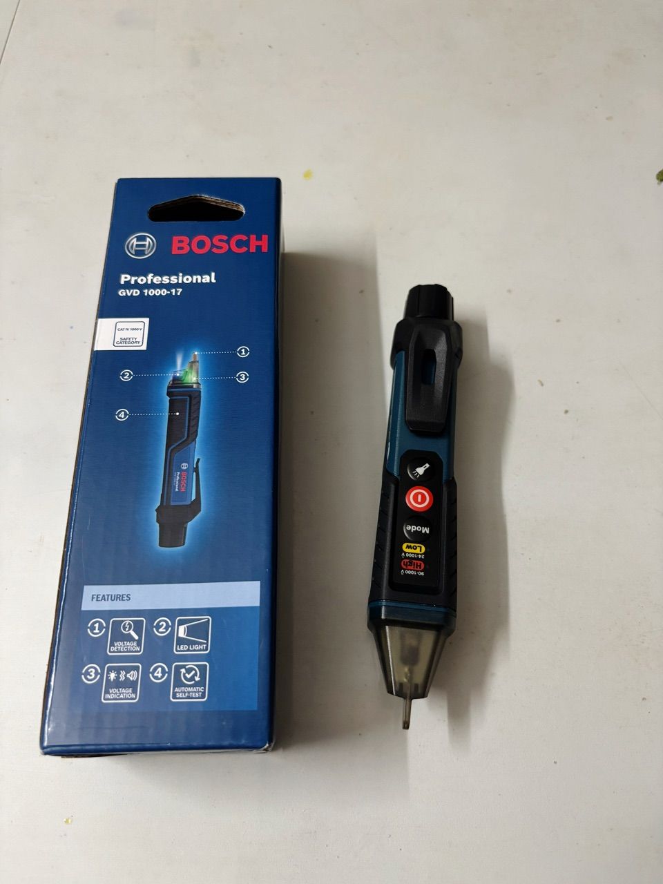 Bút thử điện Bosch có đèn LED cảnh báo