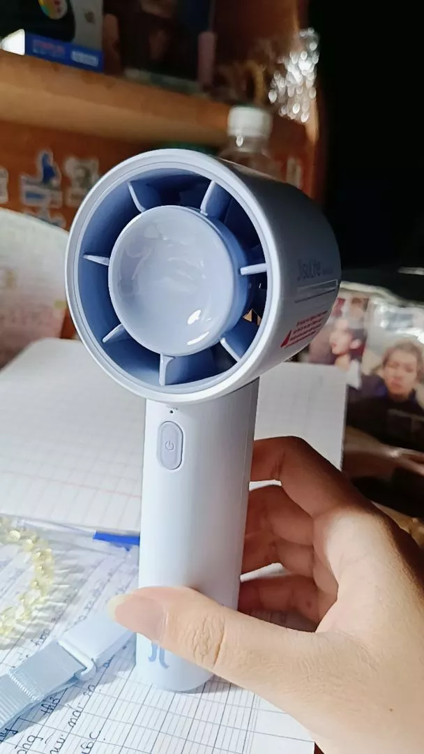 Phụ kiện đi kèm quạt