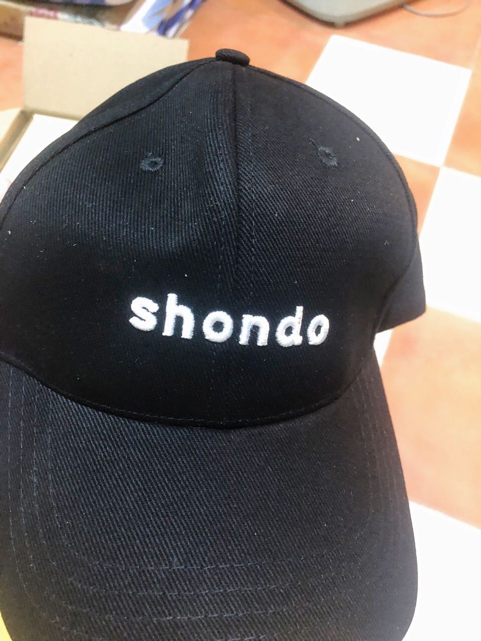 Chi tiết nón Shondo màu đen