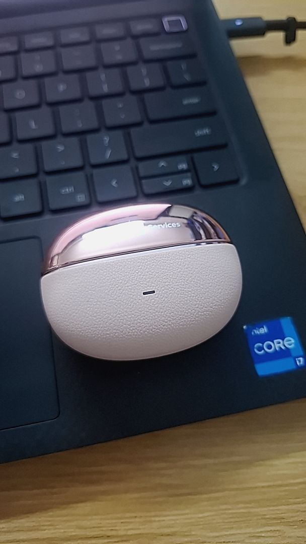 Lenovo RS123 cùng hộp sạc