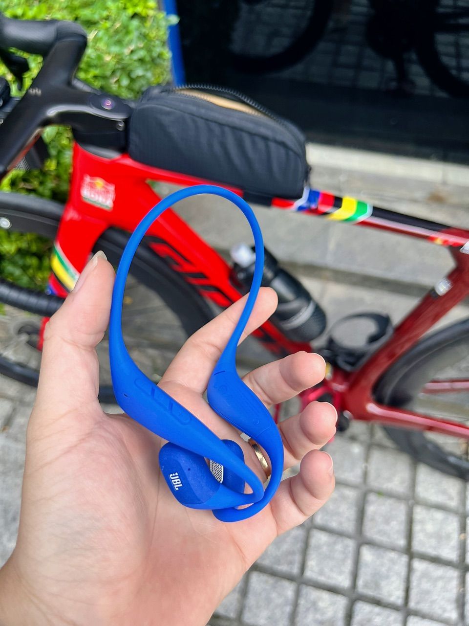 Kết nối JBL Endurance Pace