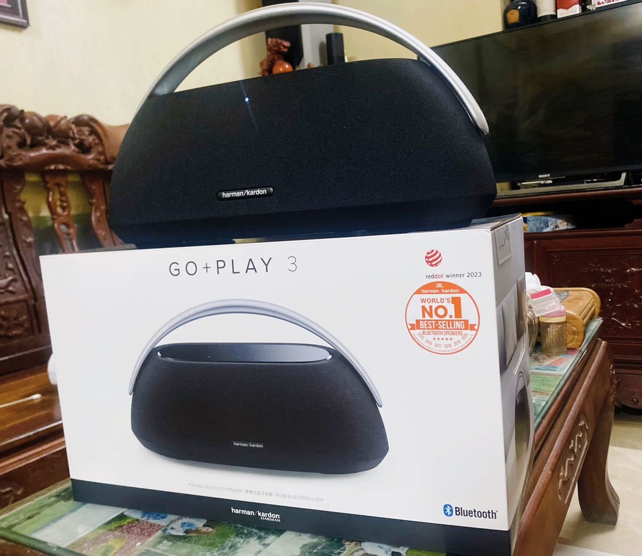 Loa Harman Kardon đặt trong không gian nội thất