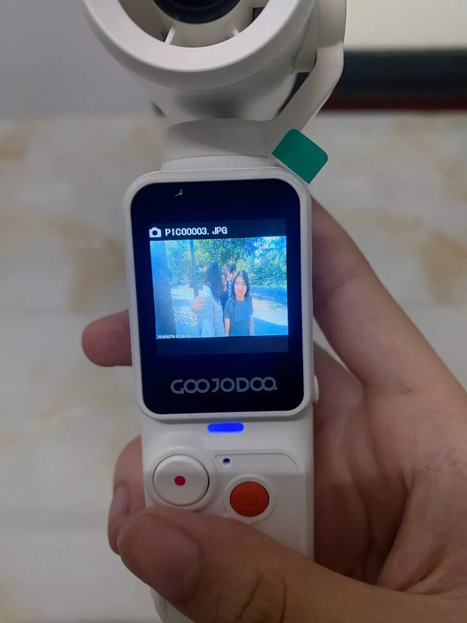 Màn hình 1.3 inch trên quạt