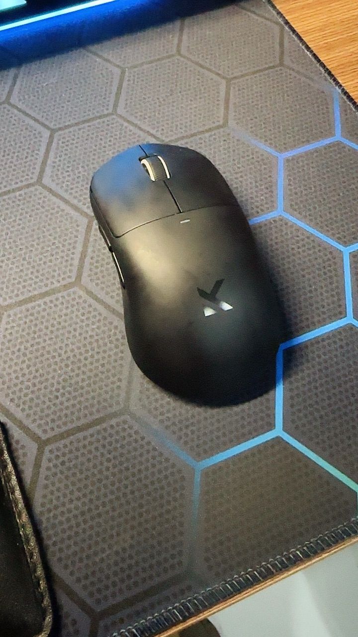 Bề mặt chuột MCHOSE M7 Ultra