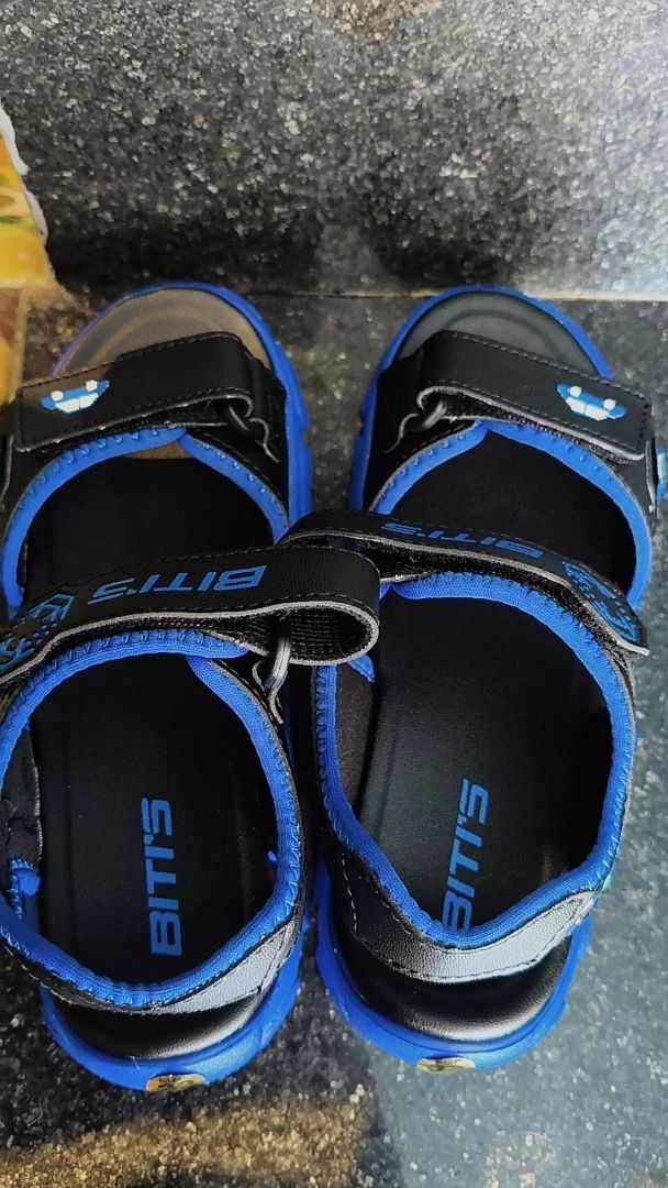 Sandal thông dụng Biti's Bé Trai BEB007600 size 28 đến 34 - ảnh 2
