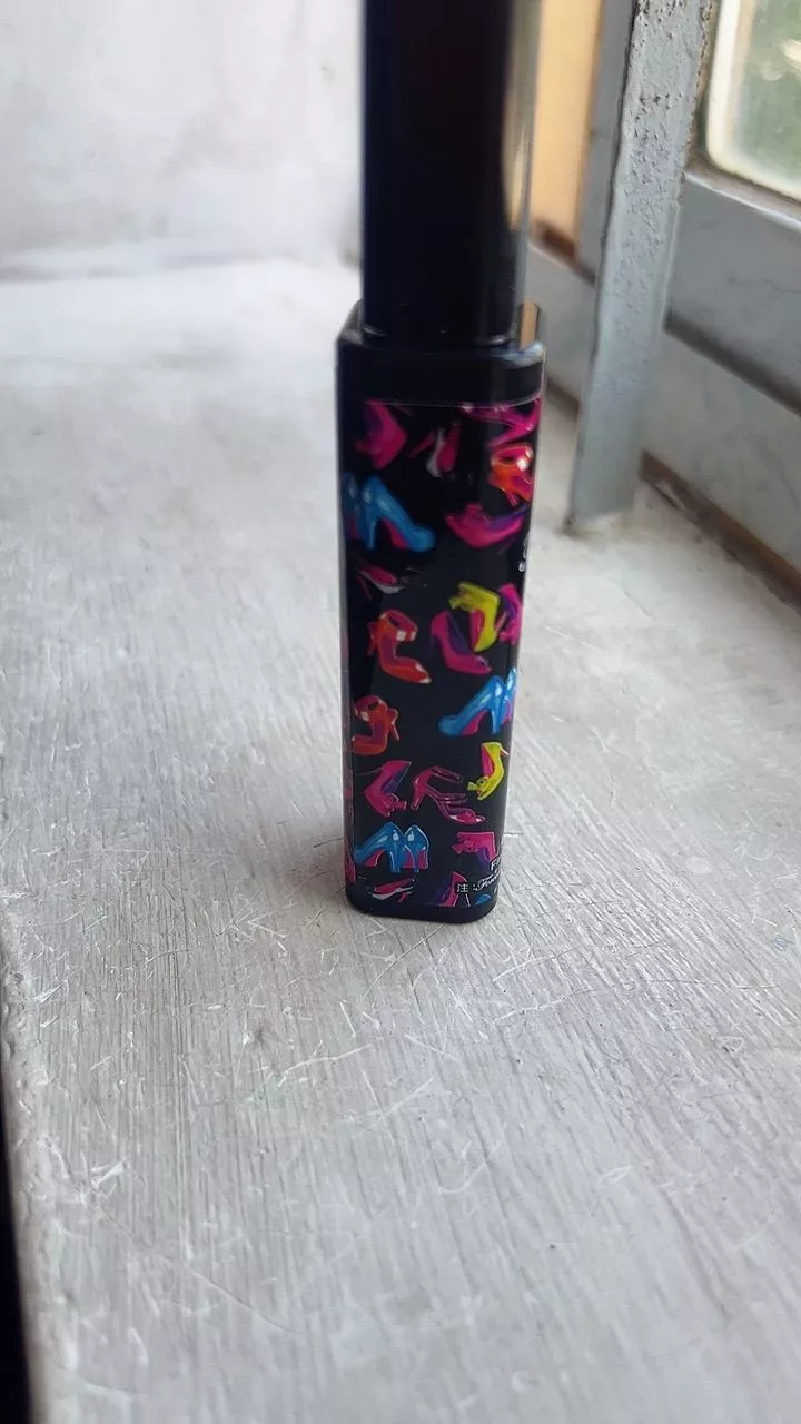 Chi tiết gel tạo kiểu tóc