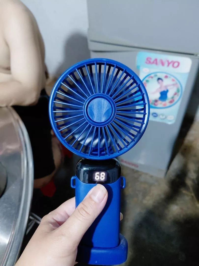 Màn hình LED hiển thị pin