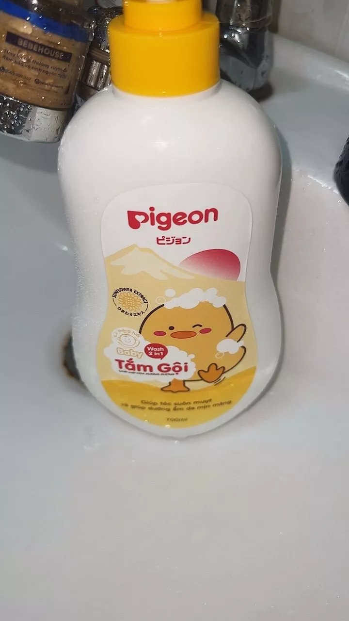 Bao bì tắm gội Pigeon