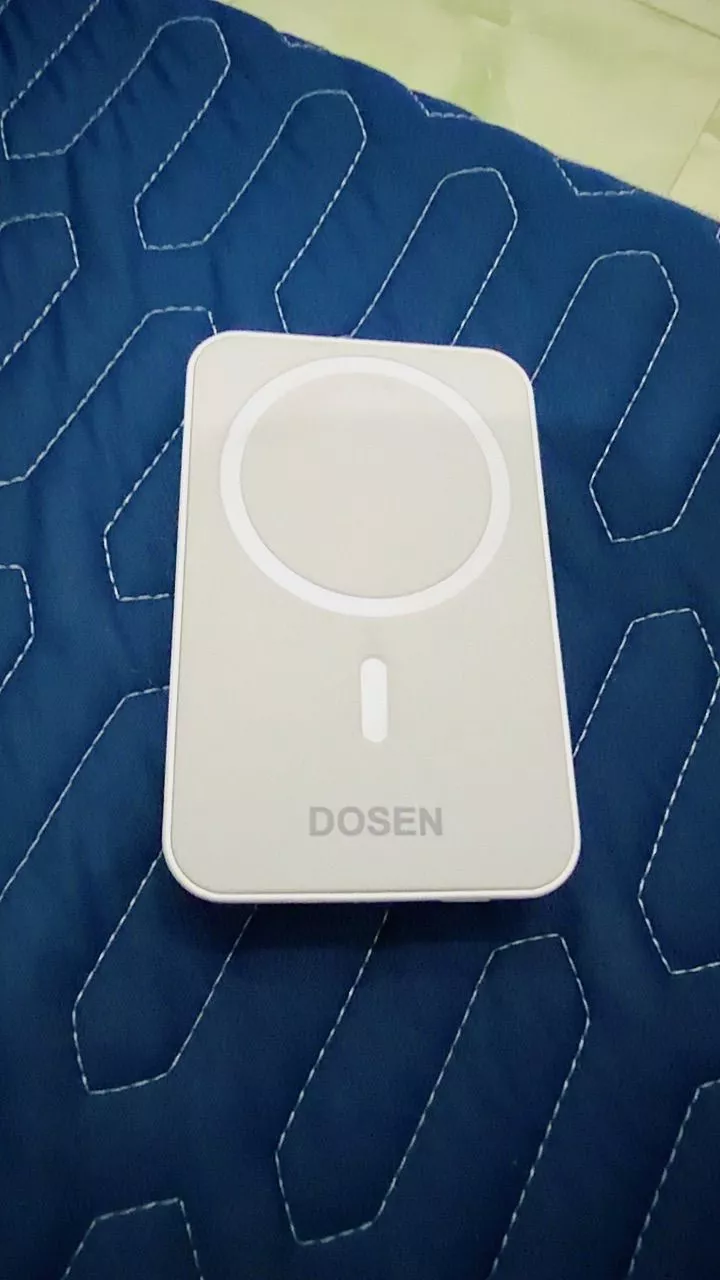 Power bank không dây Dosen Mini gọn nhẹ dễ mang theo