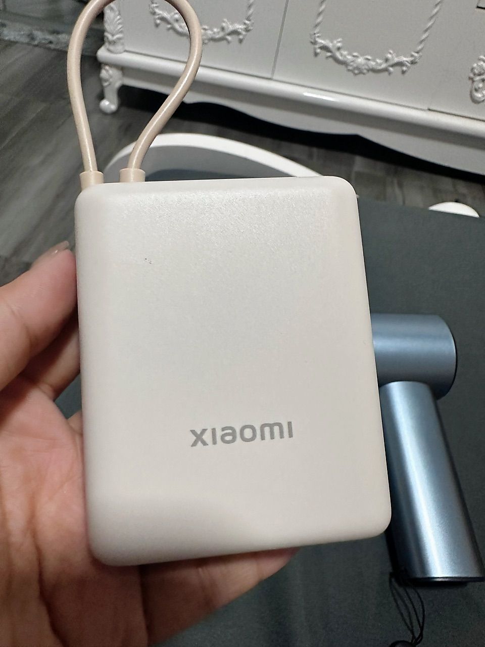 Pin dự phòng Xiaomi tích hợp cáp