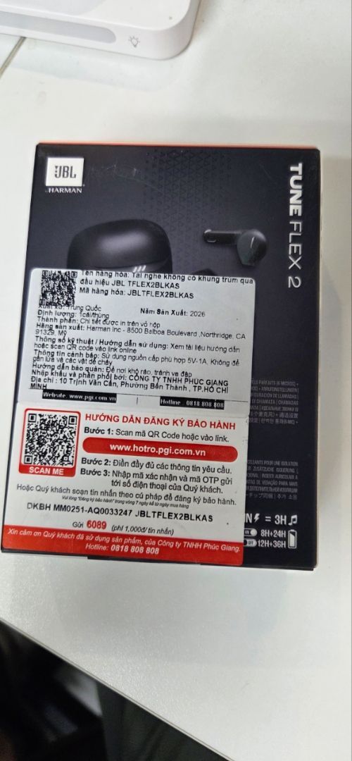 JBL Tune Flex 2 earbuds