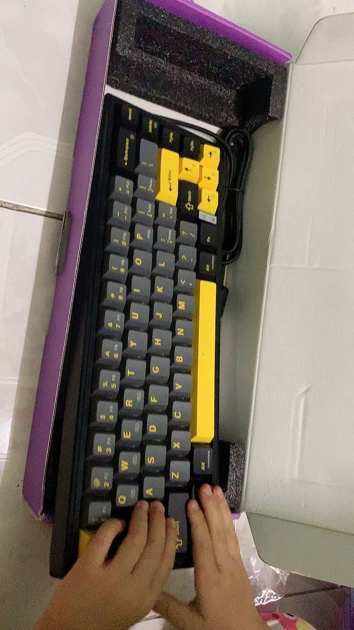 Bàn phím MONKA 3067 Pro V2 có LED RGB
