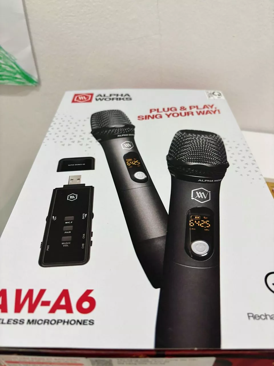Micro cầm tay Alpha Works A6