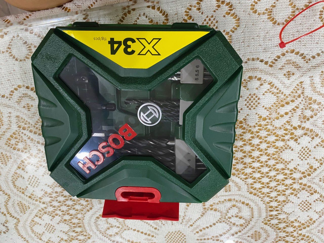 Bộ dụng cụ Bosch X-Line trong hộp