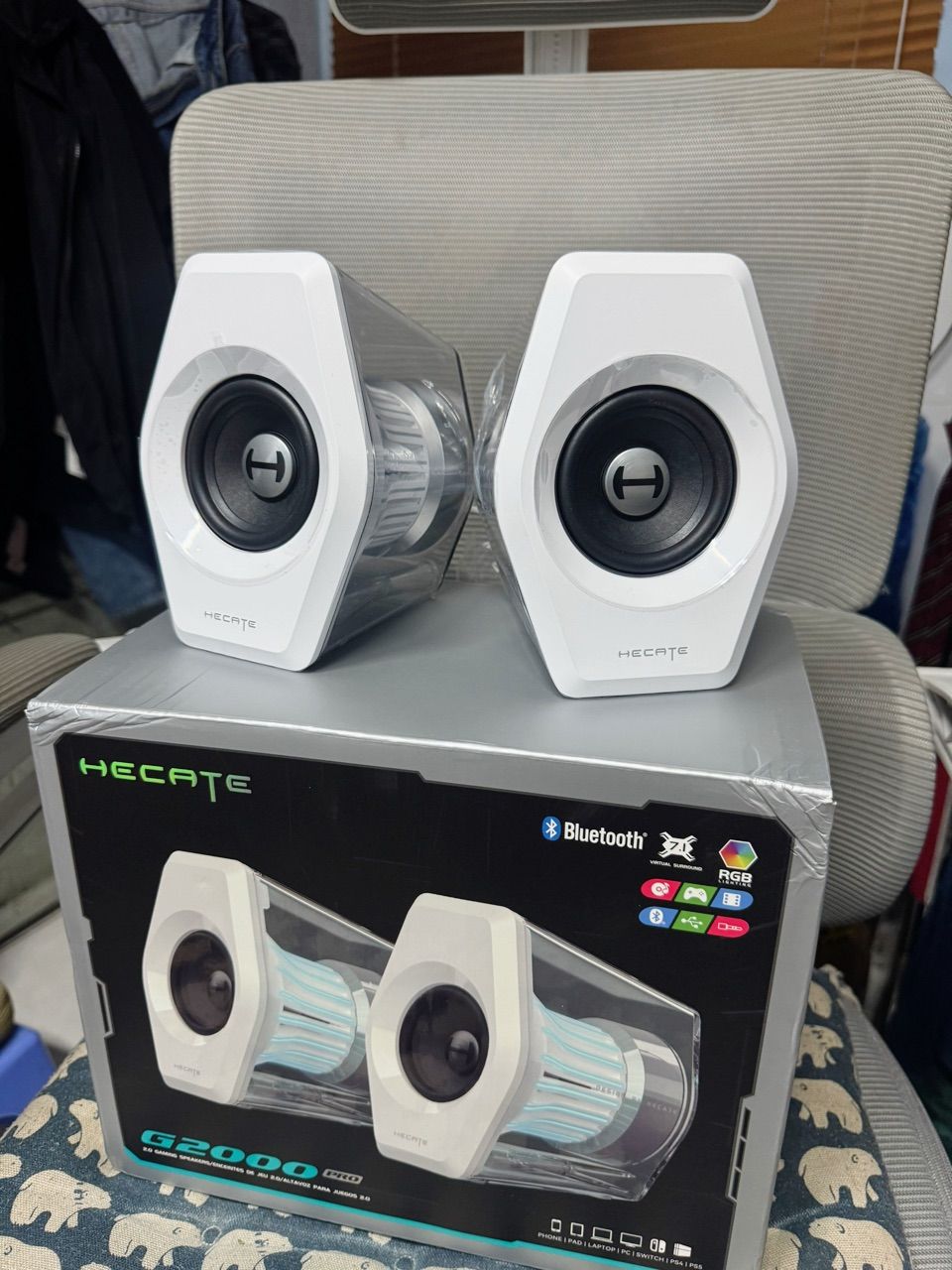 EDIFIER G2000 PRO tích hợp đèn RGB