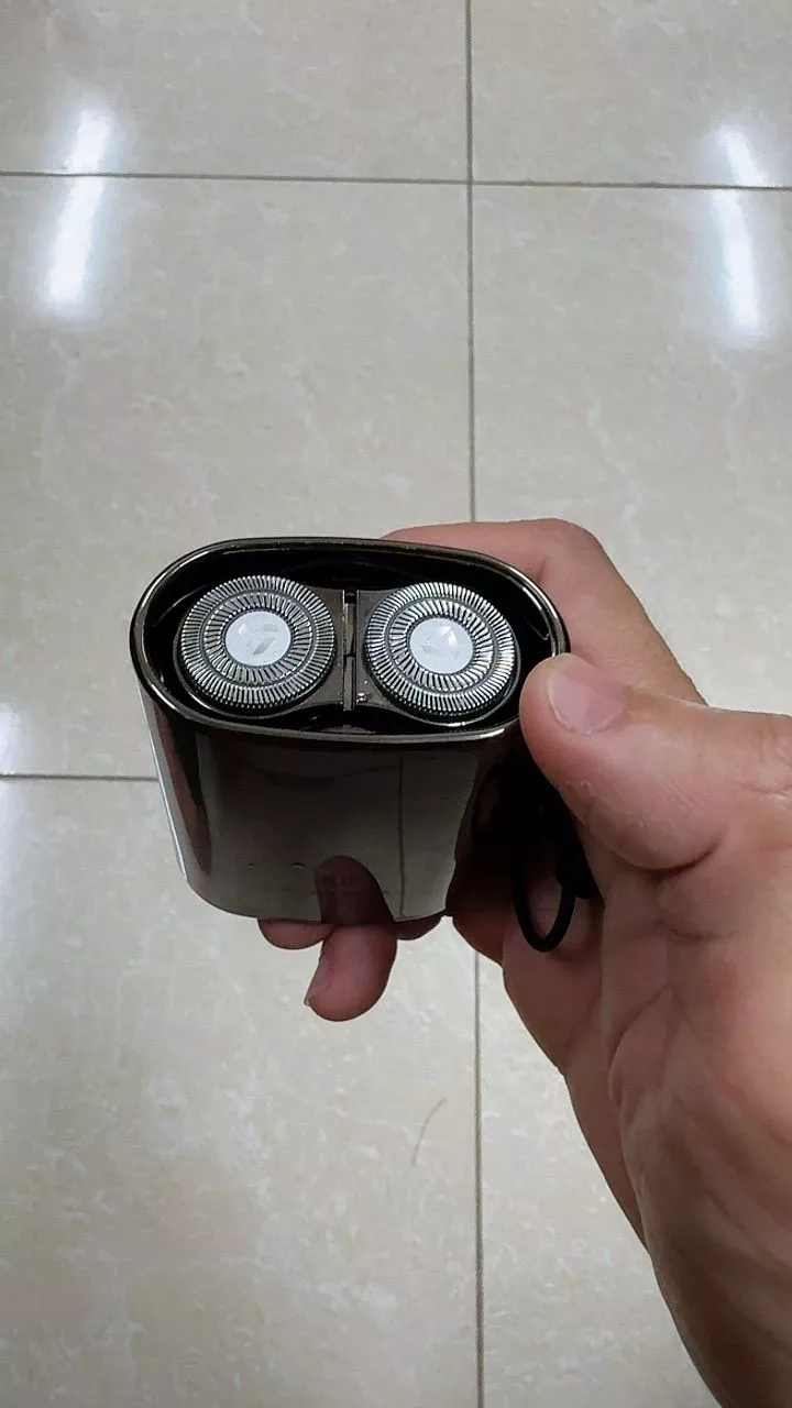 Máy cạo râu Enchen K8 nhỏ gọn mang theo du lịch