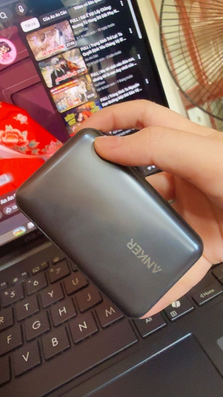 Sạc 3 thiết bị cùng lúc