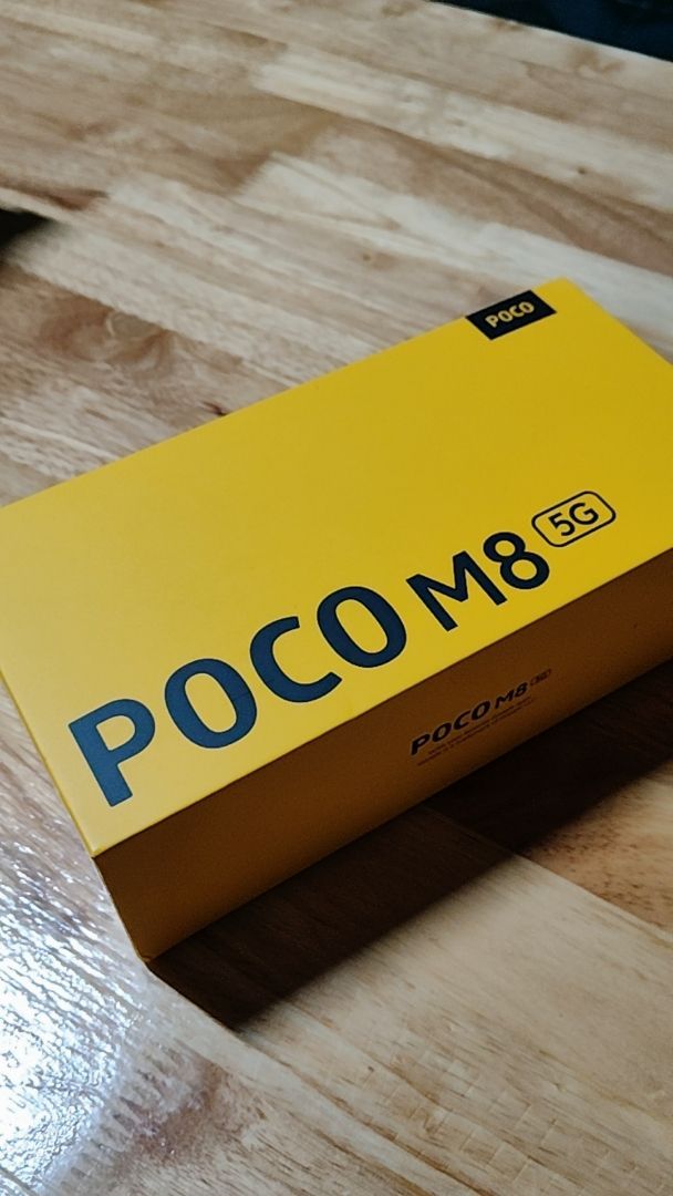 POCO M8 5G màn hình lớn