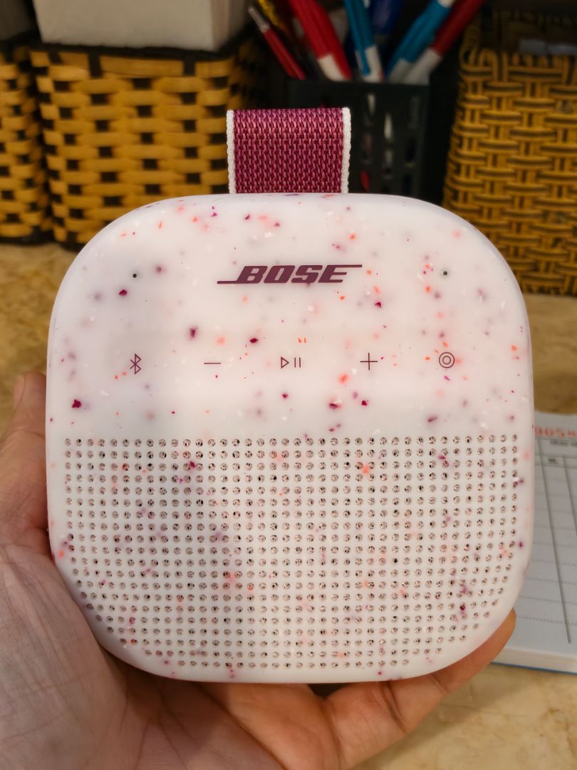 Loa Bose SoundLink Micro 2 khi sử dụng