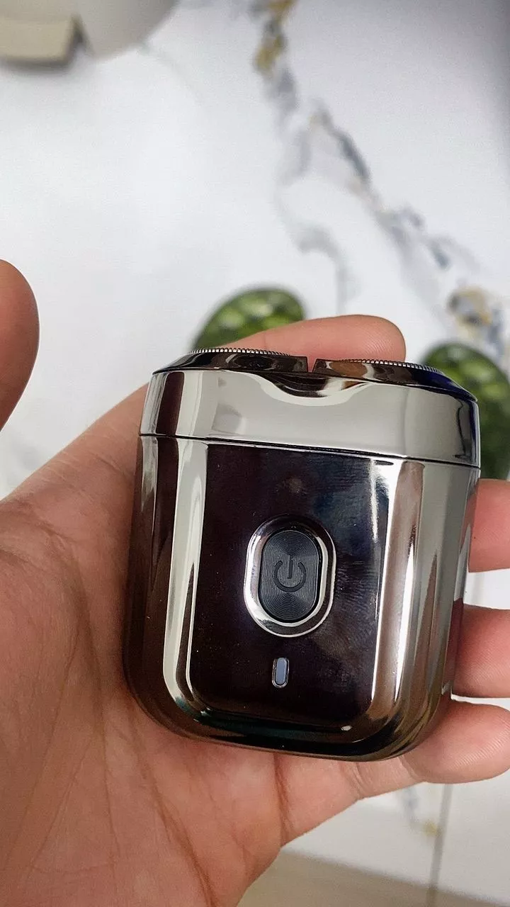 Máy cạo râu Enchen Mini 6 thiết kế mini gọn nhẹ