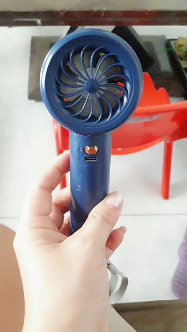 Quạt Minu N68 màn hình hiển thị pin