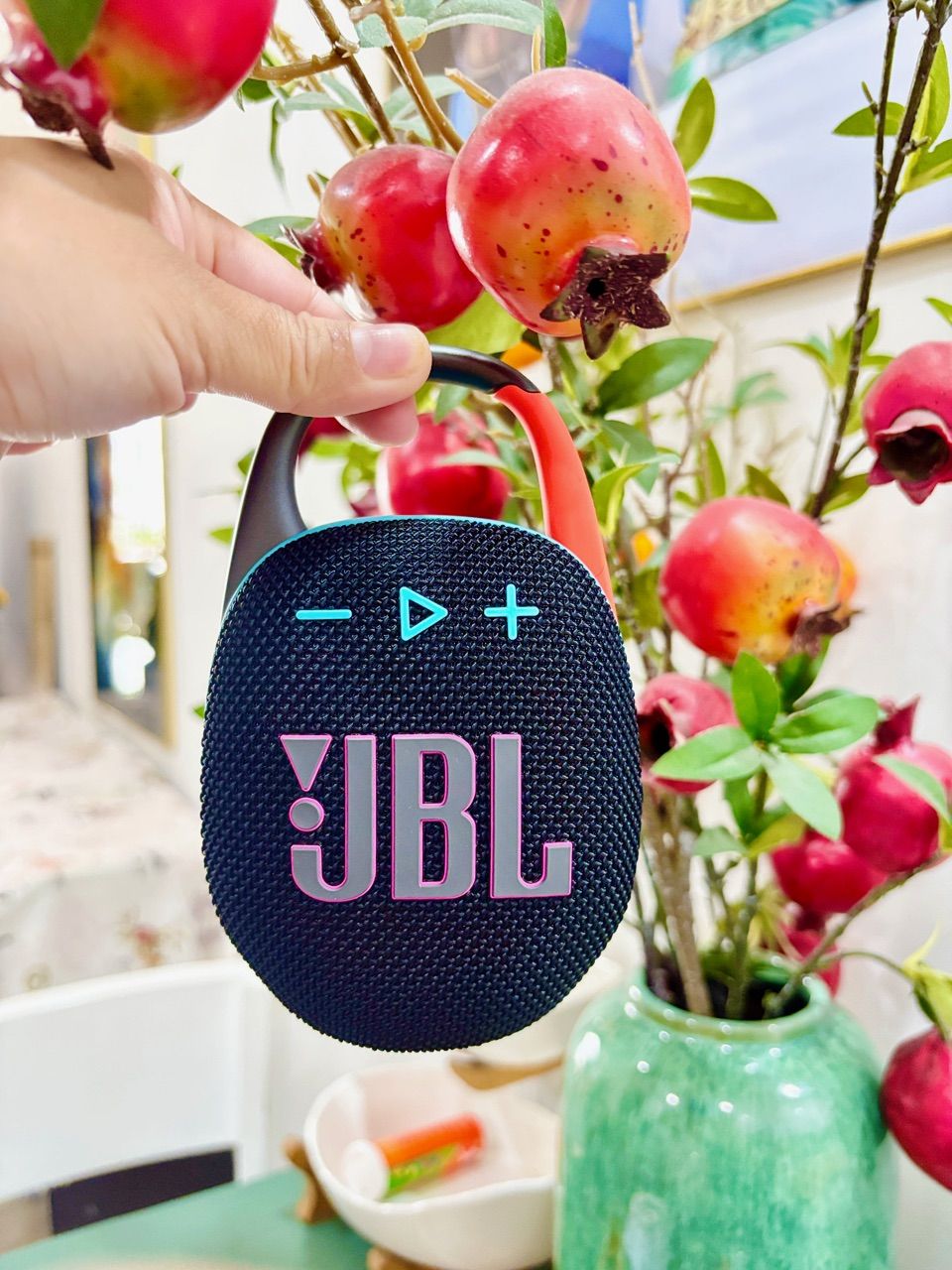 JBL Clip 5 di động